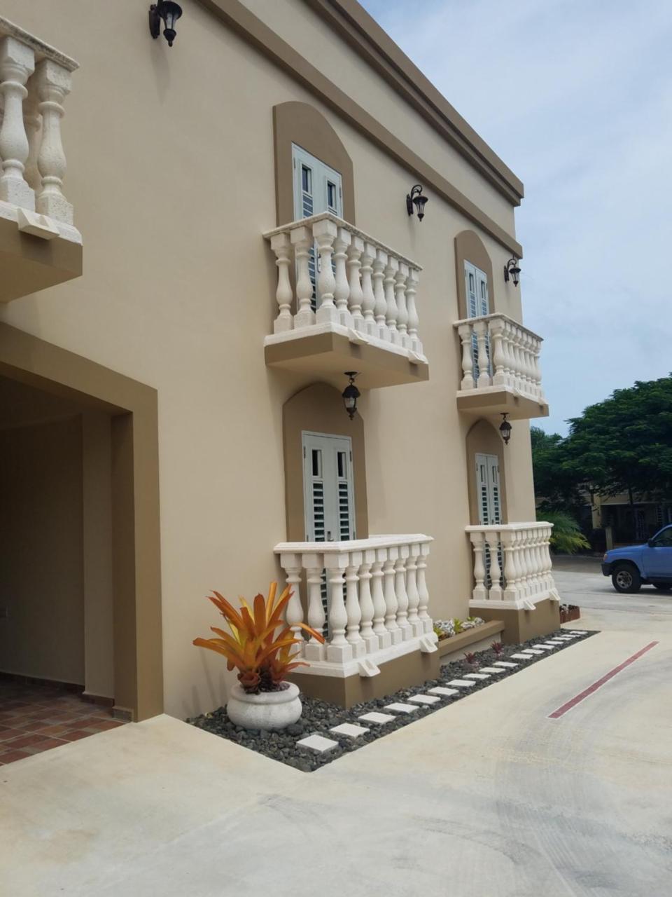 Tropical Ramey Apartments 阿瓜迪亚 外观 照片